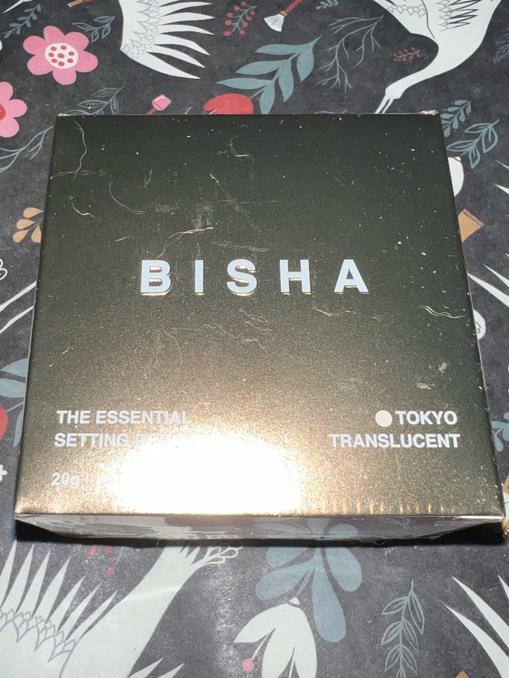BISHAGold and Black Compact Setting Powder - The Essential Setting Powder